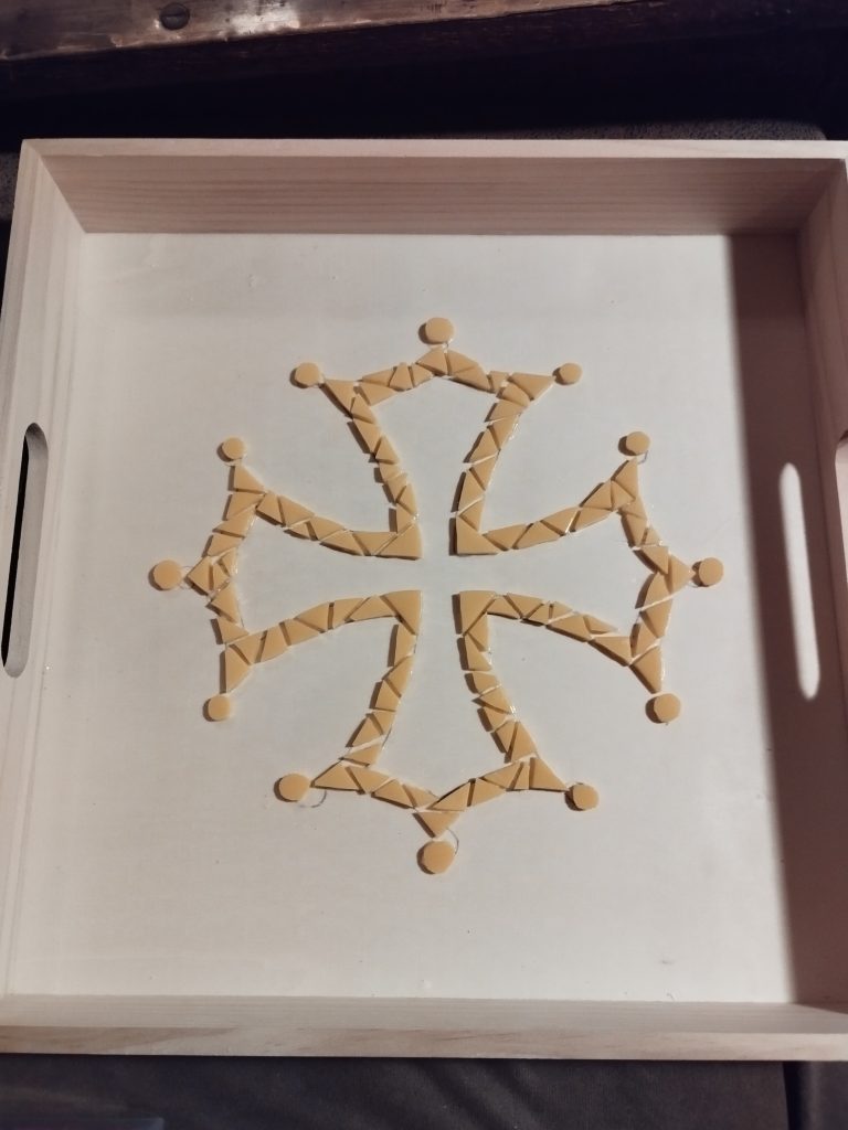 croix occitane en mosaïque