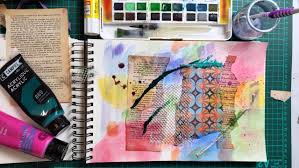 carnet créatif avec de la peinture